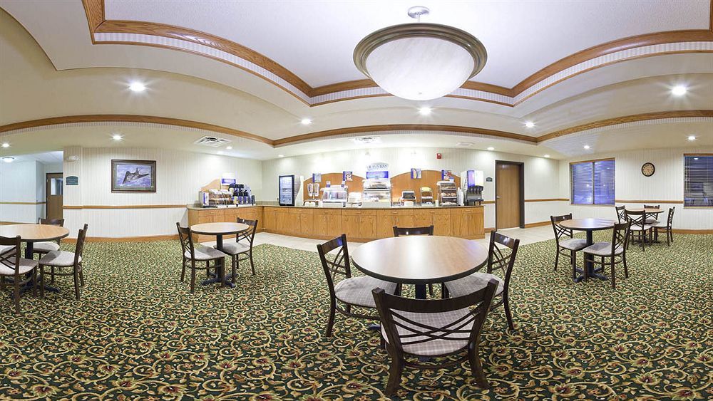 Holiday Inn Express Hotel & Suites Bellevue-Omaha Area By Ihg Zewnętrze zdjęcie